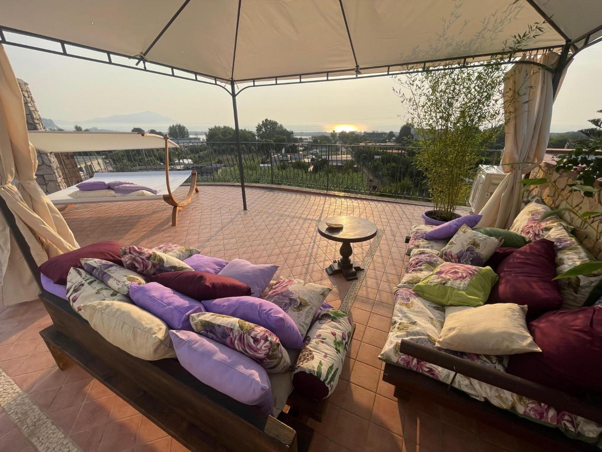 Domus Parva - Villa Con Bio-Piscina, Spa Privata E Appartamenti Panoramici Bacoli Exteriér fotografie